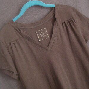 BANANA REPUBLIC V Neck Short Sleeve Tee 100% Cotton Lightweight